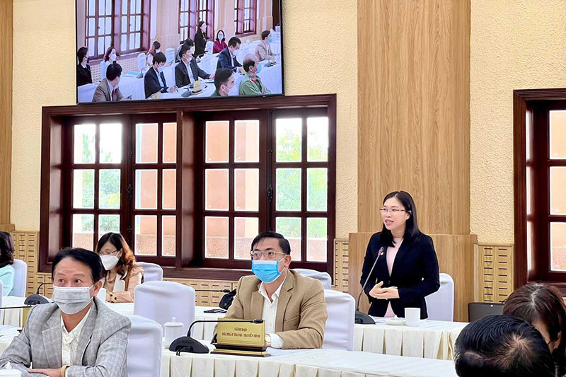 Thanh niên trình bày ý kiến, đề xuất liên quan đến hoạt động khởi nghiệp. Lâm Đồng tạo điều kiện thuận lợi để thanh niên khởi nghiệp, lập nghiệp -0