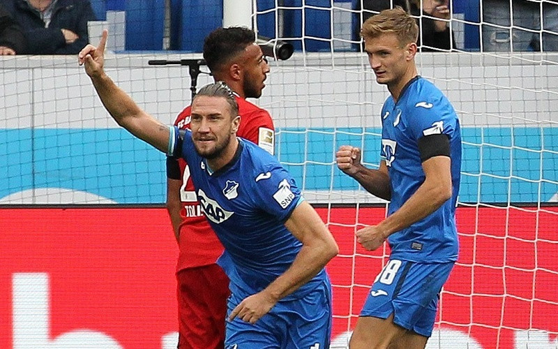 Ermin Bicakcic là cầu thủ đầu tiên phá lưới Bayern ở Bundesliga mùa giải mới. (Ảnh: Bundesliga) Bayern lần đầu nếm mùi thất bại sau trận thua sốc Hoffenheim -0