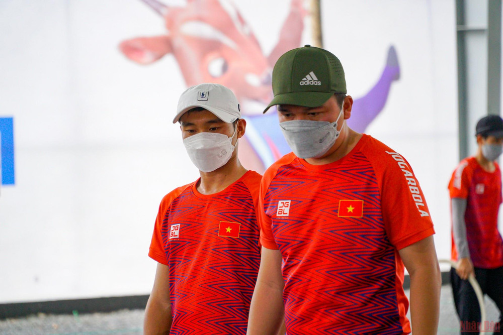 Tại SEA Games 31, Bi sắt Việt Nam sẽ tham dự 8 nội dung gồm kỹ thuật nam/nữ, đôi nam/nữ, đôi nam-nữ phối hợp, bộ ba nam, bộ ba nữ, bộ ba gồm 2 nữ-1 nam. Ban Huấn luyện kỳ vọng sẽ giành được 2 Huy chương Vàng ở 2 nội dung đơn nam/nữ và phối hợp đồng đội. Bi sắt Việt Nam sẵn sàng hành trình