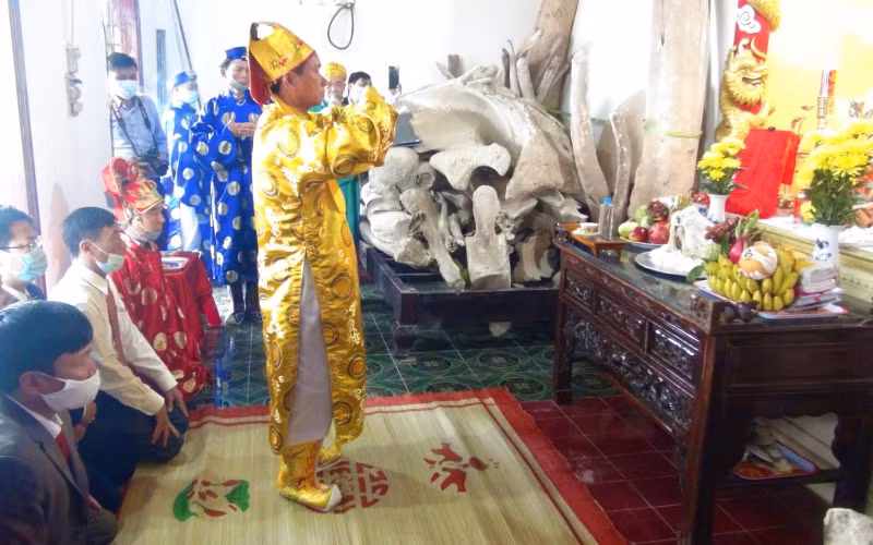 Nghi thức tế Thần Ngư trong Lễ hội cầu ngư Cảnh Dương.