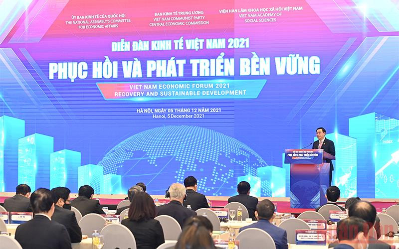 Toàn cảnh Diễn đàn Kinh tế Việt Nam 2021. (Ảnh: Thủy Nguyên) Diễn đàn Kinh tế Việt Nam 2021 thành công tốt đẹp và bế mạc -0