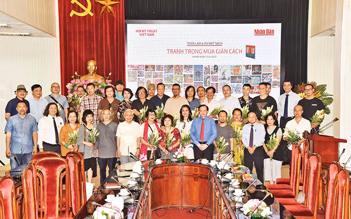 Ngoài kia hoa vẫn nở -4