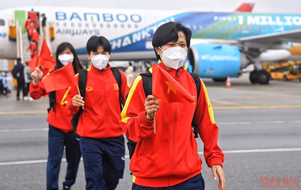 Tuyển nữ Việt Nam về nước, khép lại hành trình giành vé dự World Cup -0