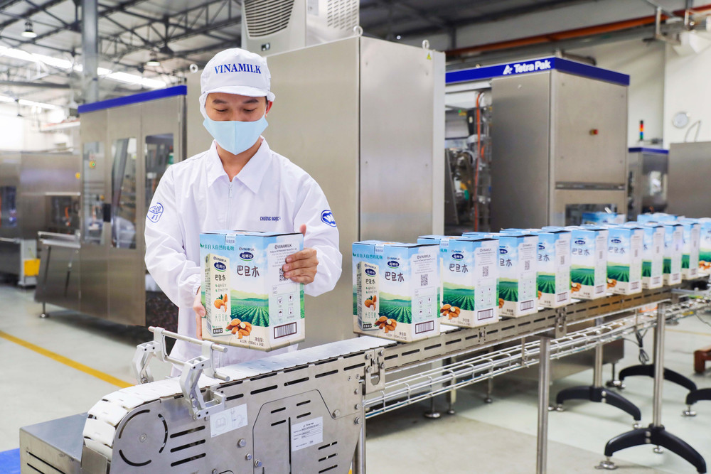 Quí 1/2021 doanh thu xuất khẩu của Vinamilk tăng trưởng trên 8% với nhiều tin tích cực từ các thị trường nước ngoài. Đại hội cổ đông Vinamilk 2021: Luôn kiếm tìm cơ hội đầu tư trong và ngoài nước -0