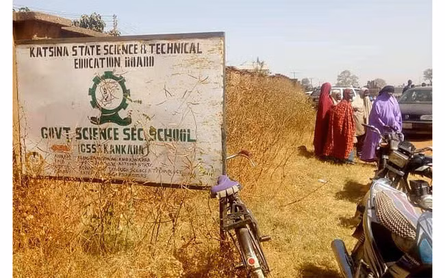 Ngôi trường ở Ni-giê-ri-a, nơi hàng trăm sinh viên bị bắt cóc. Ảnh: DALYNIGERIAN.COM