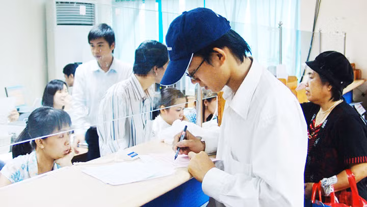 Nhiều nhà đầu tư hài lòng với lợi nhuận đã rút ra. Ảnh: NAM ANH