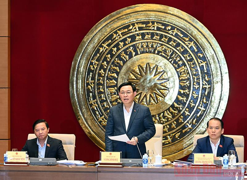 Chủ tịch Quốc hội Vương Đình Huệ phát biểu ý kiến tại buổi làm việc với Ủy ban Pháp luật. (Ảnh Duy Linh) Chủ tịch Quốc hội Vương Đình Huệ làm việc với Ủy ban về các vấn đề Xã hội và Ủy ban Pháp luật -0
