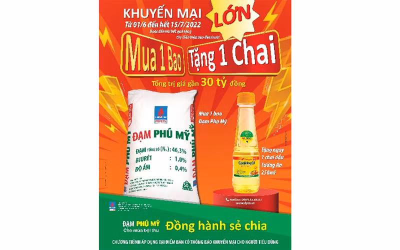 “Đạm Phú Mỹ - Đồng hành sẻ chia” với 2 triệu chai dầu ăn tặng bà con nông dân