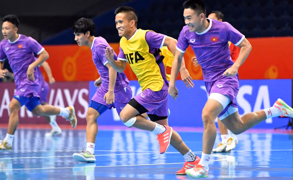 Các tuyển thủ đội tuyển futsal Việt Nam hướng đến kết quả khả quan nhất trước Đương kim Á quân thế giới Nga. (Ảnh: VFF)