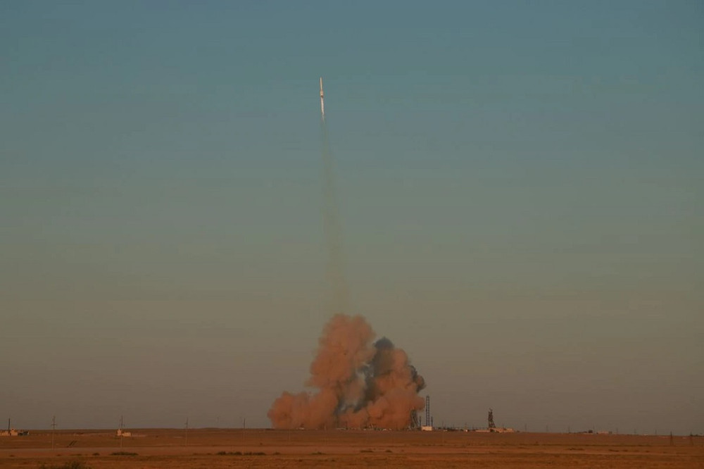 Tên lửa mang tàu sân bay Proton-M với module Phòng thí nghiệm đa năng Nauka phóng tới Trạm vũ trụ quốc tế (ISS) từ bệ phóng tại Sân bay vũ trụ Baikonur, Kazakhstan ngày 21/7. (Ảnh: Reuters). Module phòng thí nghiệm của Nga cập bến trạm vũ trụ sau chuyến bay 8 ngày -0