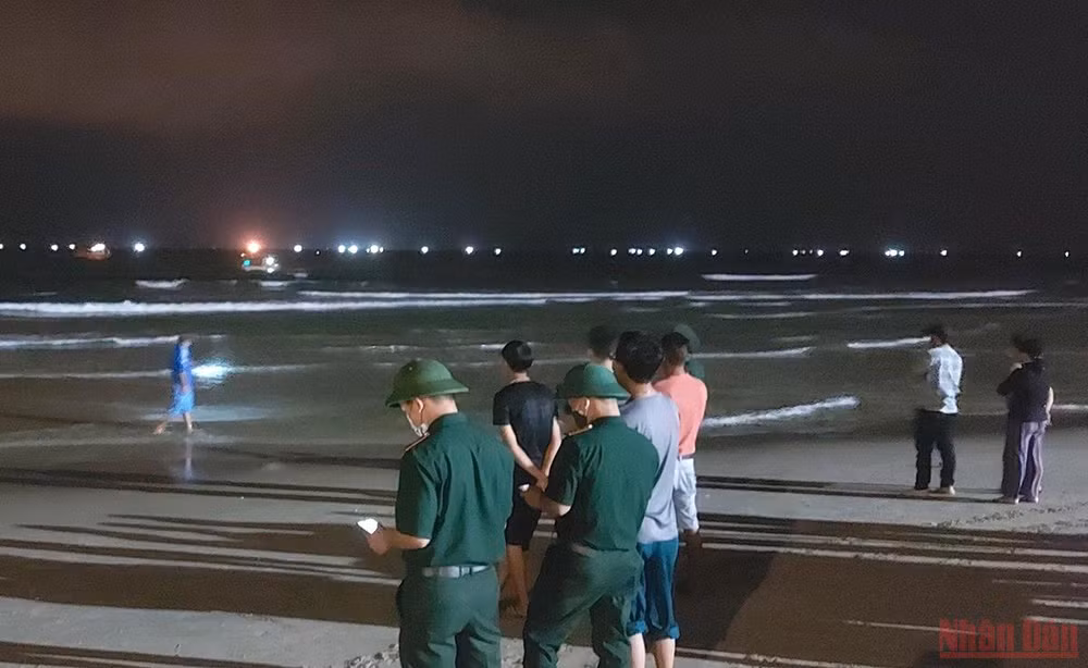 Khu vực các nạn nhân xuống tắm và không may bị nước cuốn trôi. (Ảnh: ANH ĐÀO)