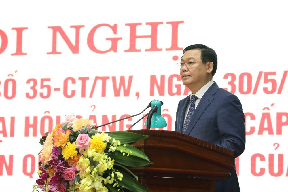 Bí thư Thành ủy Hà Nội Vương Đình Huệ phát biểu kết luận hội nghị. Hà Nội tổng kết việc tổ chức Đại hội đảng bộ các cấp -0