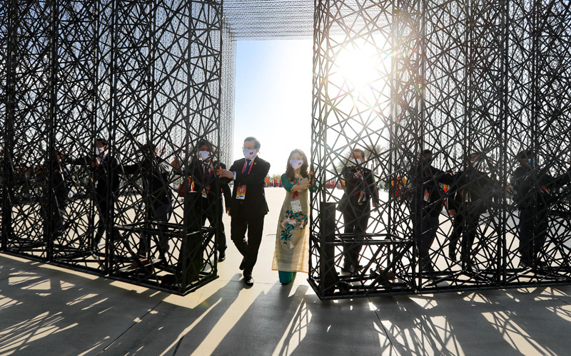 Đoàn Việt Nam thực hiện nghi lễ mở cửa lớn EXPO 2020 Dubai (Ảnh: NGUYỄN NAM). Việt Nam mở cửa lớn EXPO 2020 -0