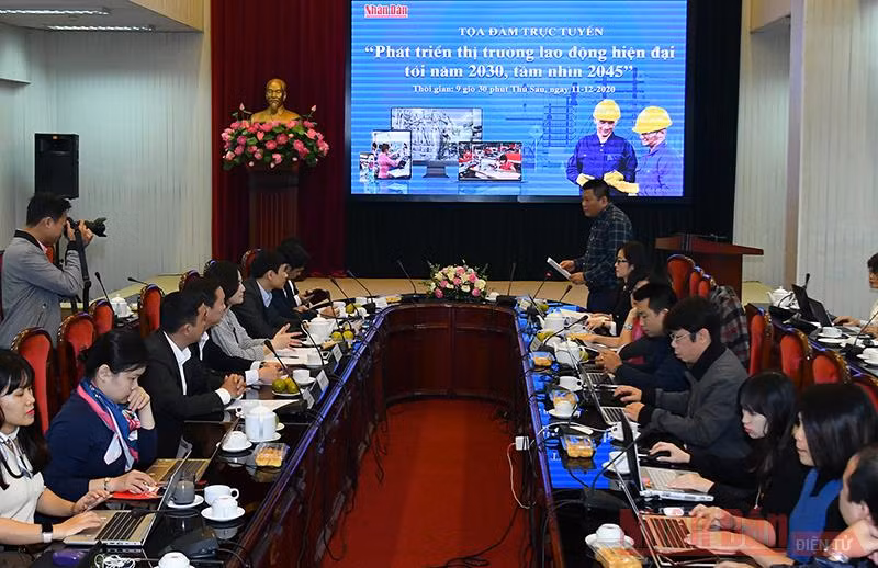 Hướng tới xây dựng thị trường lao động hiện đại -0