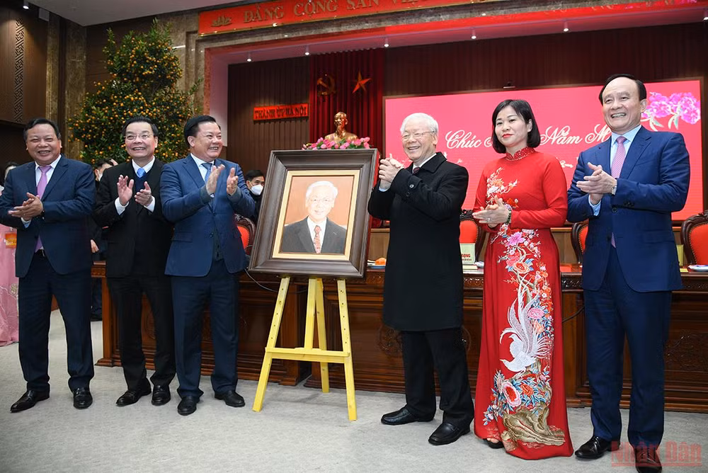 Tổng Bí thư Nguyễn Phú Trọng thăm, chúc Tết Đảng bộ, Chính quyền và nhân dân Thủ đô -0