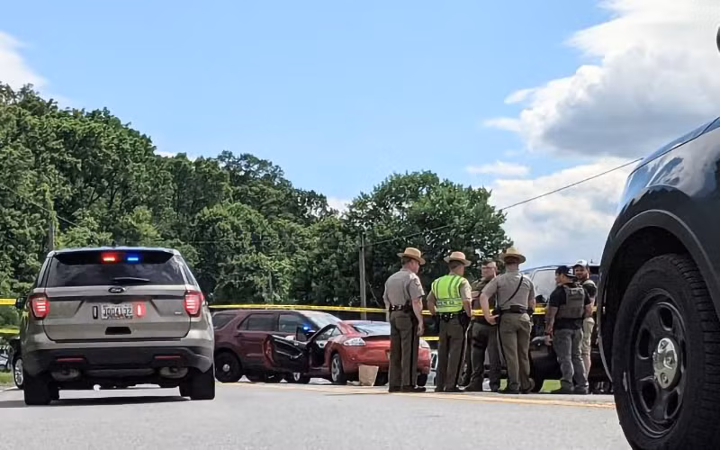 Cảnh sát có mặt tại hiện trường. (Ảnh: CNN)