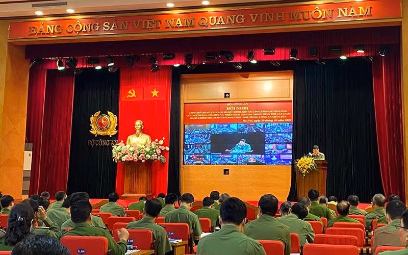 Công bố mức độ hài lòng của người dân với sự phục vụ của các đơn vị Công an nhân dân.