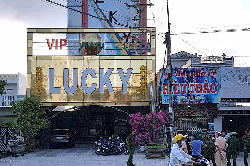 Từ 0 giờ ngày 6-5, các cơ sở karaoke sẽ bị tạm ngưng hoạt động phục vụ phòng, chống dịch. (Ảnh minh họa)