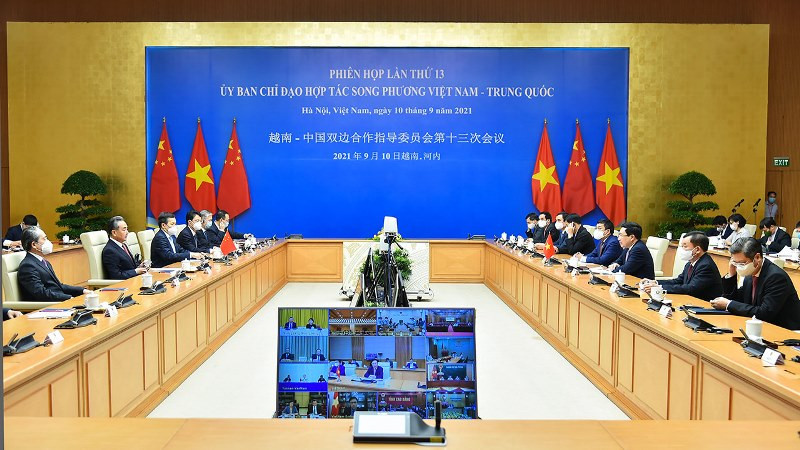 Phó Thủ tướng Thường trực Phạm Bình Minh và Ủy viên Quốc vụ, Bộ trưởng Ngoại giao Trung Quốc Vương Nghị đồng chủ trì Phiên họp lần thứ 13 Ủy ban chỉ đạo hợp tác song phương Việt Nam - Trung Quốc. (Ảnh: Thế giới và Việt Nam) Trung Quốc viện trợ thêm 3 triệu liều vaccine cho Việt Nam trong năm nay -0