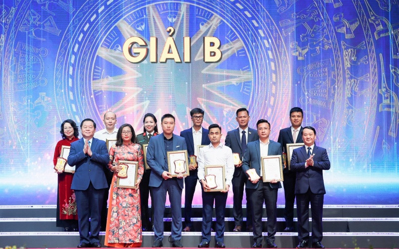 Vinh danh các tác phẩm đoạt Giải B. 3-1636815318316.jpg