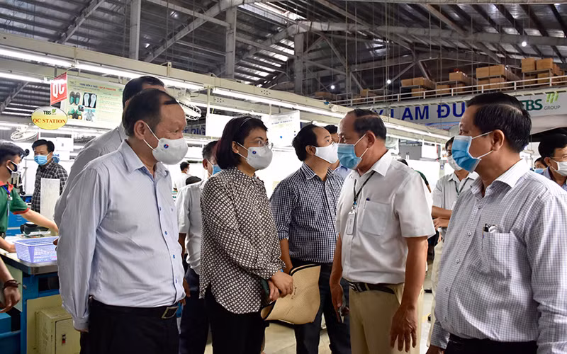 Đoàn công tác kiểm tra trực tiếp tại Công ty Cổ phần Thái Bình Kiên Giang.