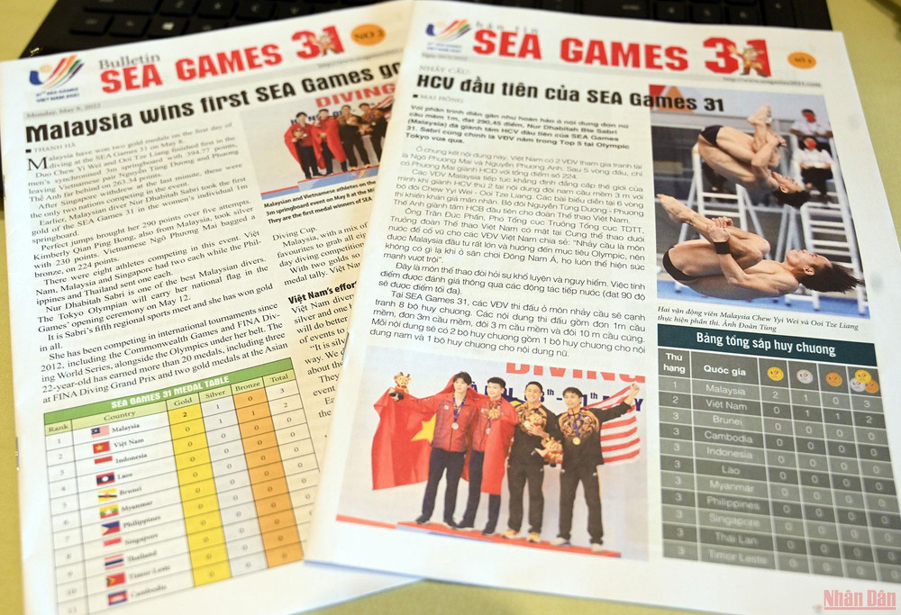 Bản tin SEA Game 31 bằng 2 ngôn ngữ tiếng Việt và tiếng Anh được cung cấp phục vụ các phóng viên theo dõi, cập nhật thông tin các môn thi đấu. Khai trương Trung tâm báo chí SEA Games 31 -0