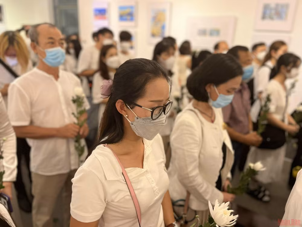 Nhiếp ảnh gia Trần Thế Phong và những khoảnh khắc lặng người từ Sài Gòn Covid-19 (2021) -0