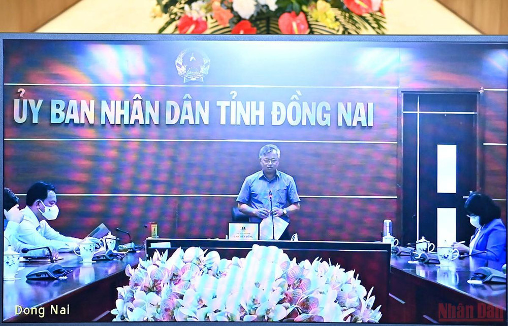Đại diện tỉnh Đồng Nai phát biểu báo cáo trực tuyến tại buổi làm việc. (Ảnh: Duy Linh) Bảo đảm tiến độ, chất lượng, hiệu quả trong công tác quy hoạch -0
