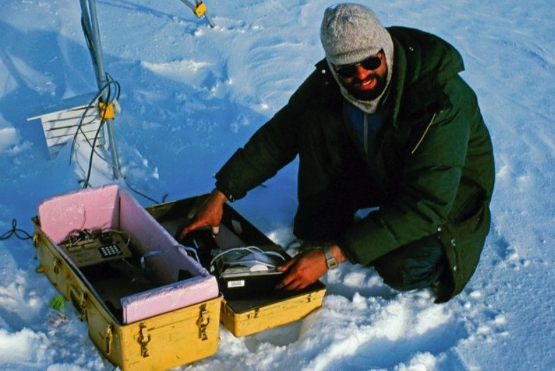 Mark Serreze đã nghiên cứu chỏm băng vào những năm 1980. Ảnh: NSIDC. Hai chỏm băng của Canada đã biến mất hoàn toàn khỏi Bắc Cực -0