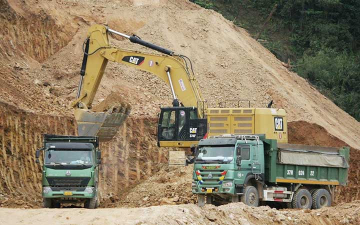 Thi công dự án đường cao tốc bắc-nam phía đông, đoạn qua Nghệ An.