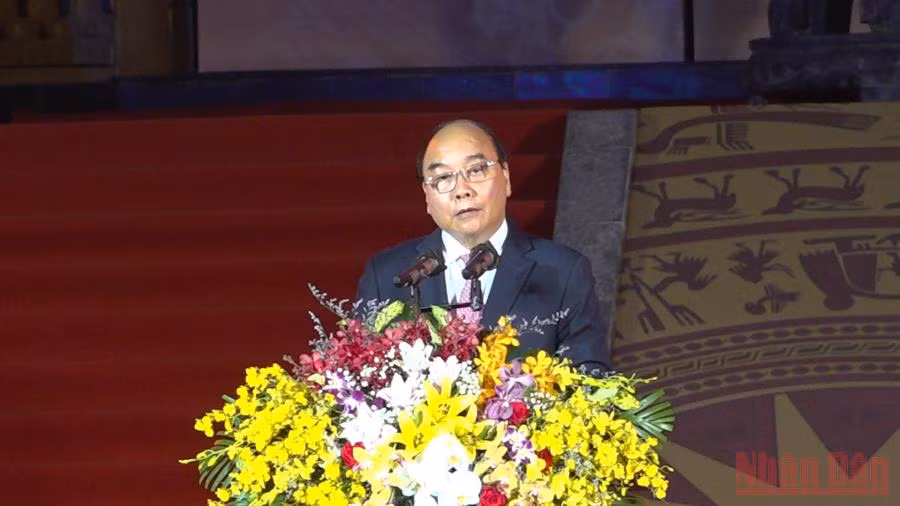 Chủ tịch nước Nguyễn Xuân Phúc dự Lễ khánh thành Đền thờ Vua Hùng tại Cần Thơ -0