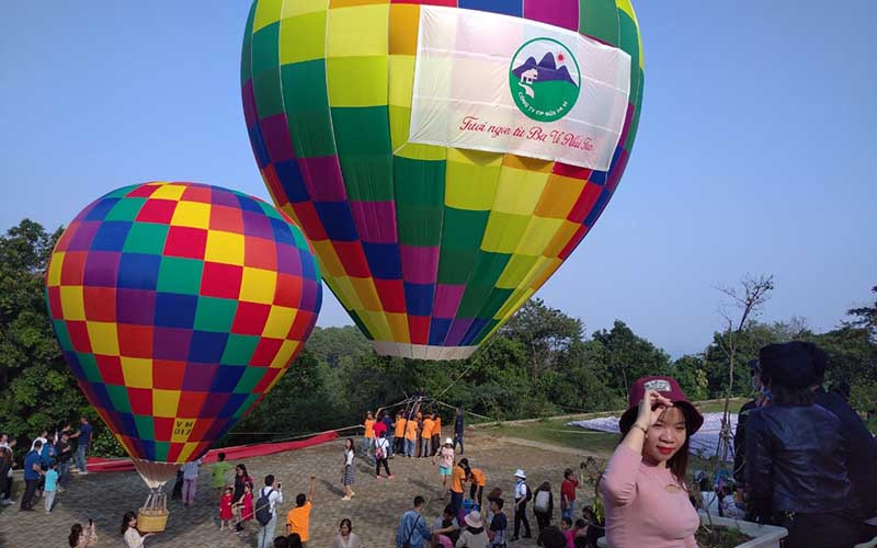 Hình ảnh mới nhất về hoạt động kinh khinh khí cầu của Công ty Chiến Thắng. (Ảnh: Thanh Hà) Hà Nội tổ chức lễ hội khinh khí cầu -0