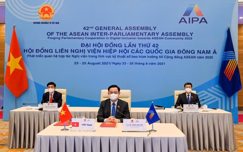 Chủ tịch Quốc hội Vương Đình Huệ tại phiên bế mạc.