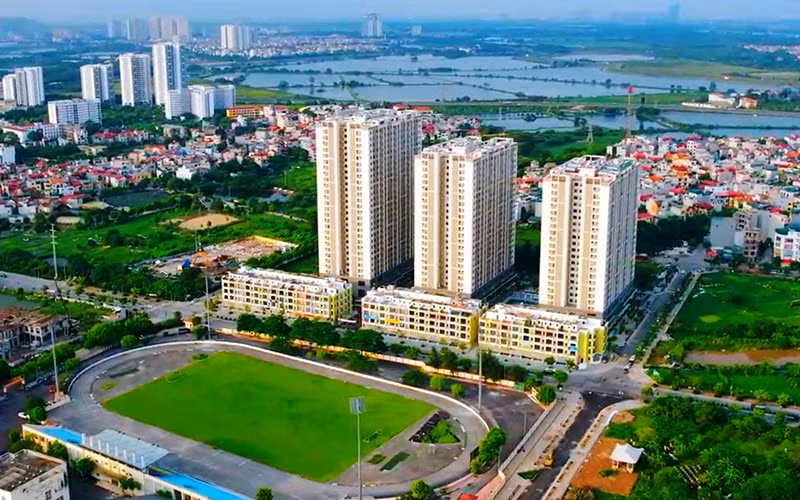 Nhiều khu đô thị cùng với hạ tầng giao thông ở huyện Thanh Trì được đầu tư, xây dựng trong thời gian qua. (Ảnh HOÀNG QUYẾT)