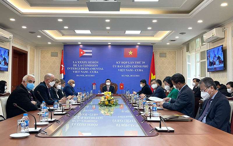 Quang cảnh kỳ họp.
