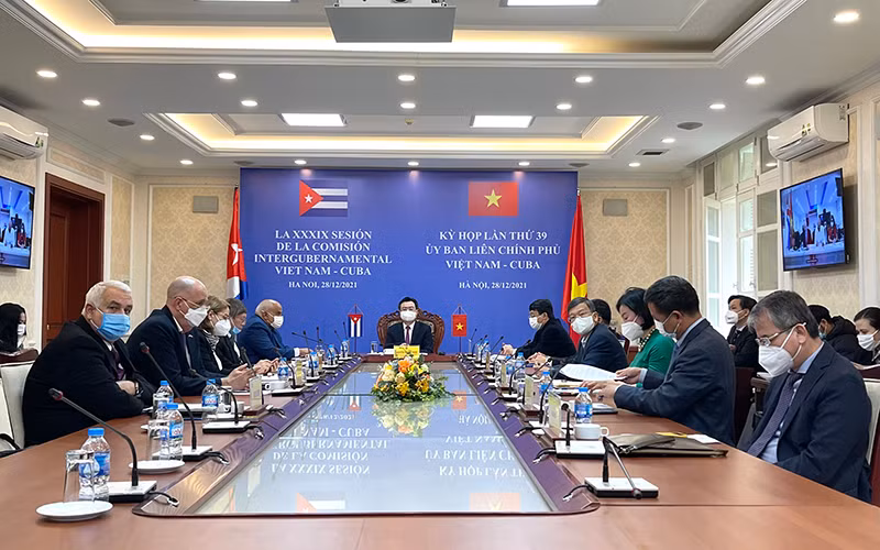 Quang cảnh kỳ họp.
