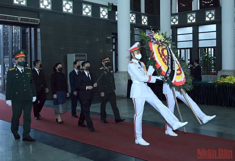 Cử hành trọng thể lễ tang đồng chí Nguyễn Côn -0