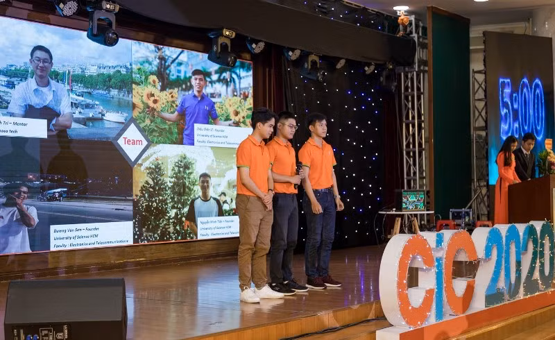 Các thí sinh tham gia cuộc thi "Ý tưởng khởi nghiệp - CiC 2020".