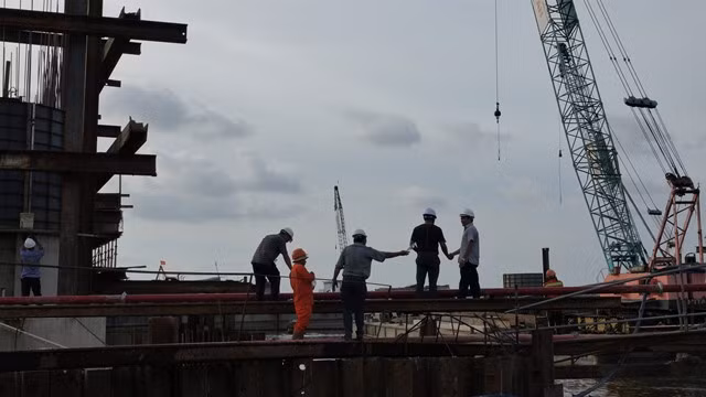 Trên công trình thủy lợi lớn nhất đồng bằng sông Cửu Long ảnh 14