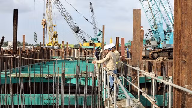 Trên công trình thủy lợi lớn nhất đồng bằng sông Cửu Long ảnh 8