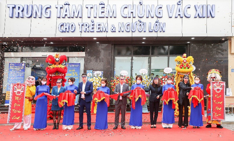 Khai trương Trung tâm tiêm chủng VNVC Hoàng Mai.