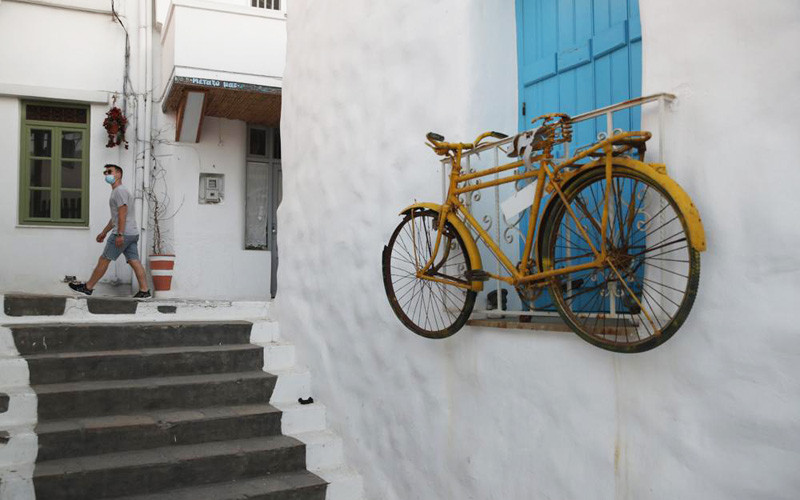 Những con phố nhỏ trên đảo Aegean, Hy Lạp đang chờ đón du khách trở lại (Ảnh: AP) Hy Lạp chính thức khởi động mùa du lịch hè với khách quốc tế -0
