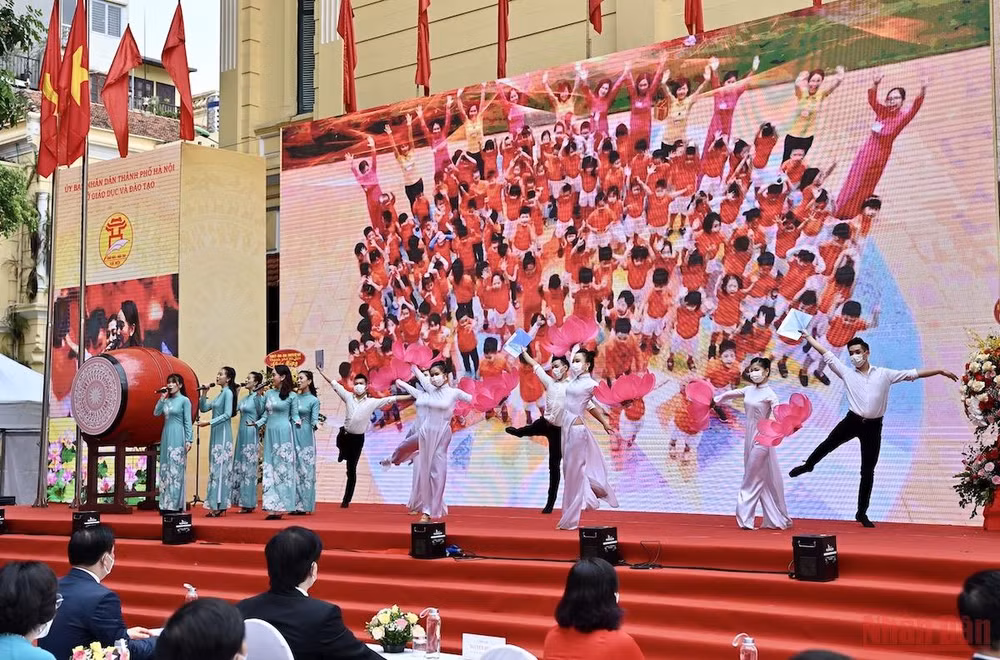 Hà Nội chào năm học mới đặc biệt 2021-2022 -0