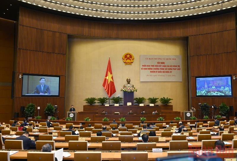 Quang cảnh Hội nghị trực tuyến toàn quốc ''Triển khai thực hiện Kết luận của Bộ Chính trị về định hướng Chương trình Xây dựng pháp luật nhiệm kỳ Quốc hội khóa XV”. 10 sự kiện tiêu biểu của Quốc hội Việt Nam năm 2021 -0