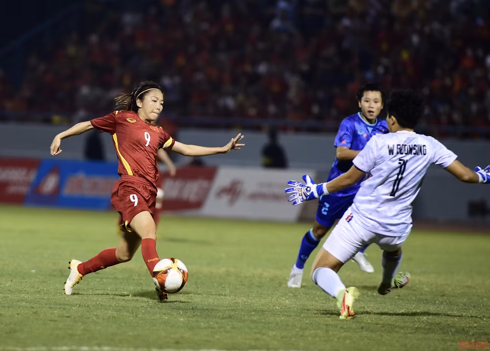 [Chung kết bóng đá nữ SEA Games 31] Việt Nam 1-0 Thái Lan (Hiệp 2): Huỳnh Như mở tỷ số -0