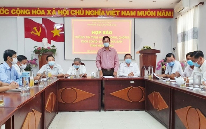 Buổi họp báo thông tin về tình hình và công tác phòng chống dịch bệnh Covid-19. Anh_1_4-1596450995276.jpg