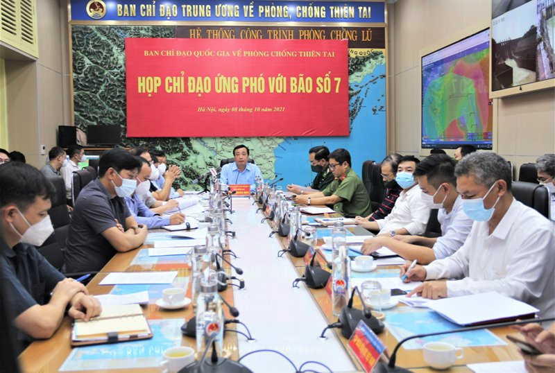 Họp Ban Chỉ đạo quốc gia về phòng, chống thiên tai ứng phó với cơn bão số 7, chiều 8/10. Triển khai các phương án cần thiết ứng phó bão số 7 -0