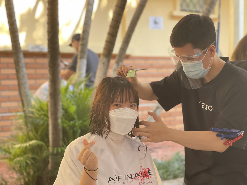 Đây là một nghĩa cử hết sức cao đẹp, thể hiện rõ rệt tinh thần vì người bệnh, tinh thần tương thân tương ái, sẻ chia với các đồng nghiệp, tinh thần của người thầy thuốc và tinh thần của đội ngũ thầy thuốc và nhân viên Bệnh viện Hữu nghị Việt Đức. IMG_6510-1628214744605.jpg