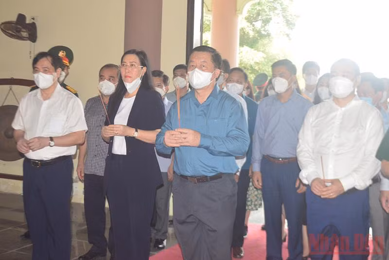 Quảng Ngãi cần phát huy tiềm năng để phát triển mạnh mẽ hơn -0