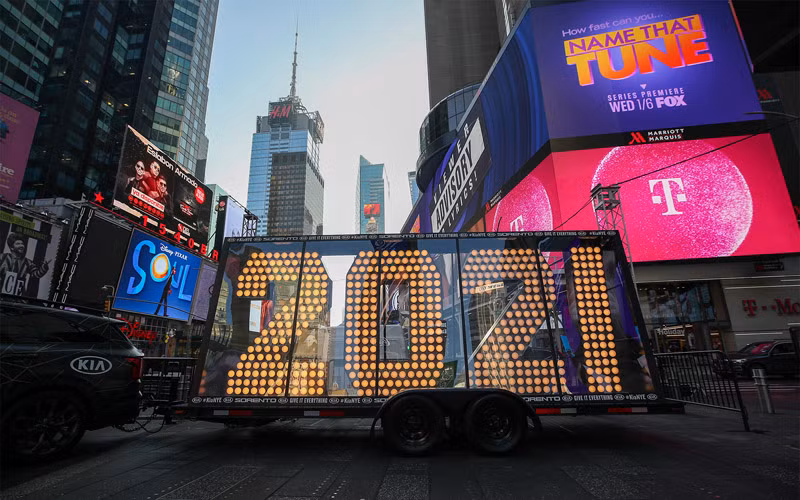 Nhiều điểm hút khách đón năm mới trên thế giới đóng cửa -0